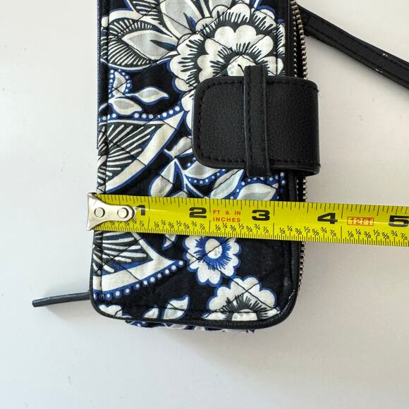Vera Bradley Wristlet Wallet Snow Lotus Floral RFID Travel Quilted Zip Black - Picture 8 of 8